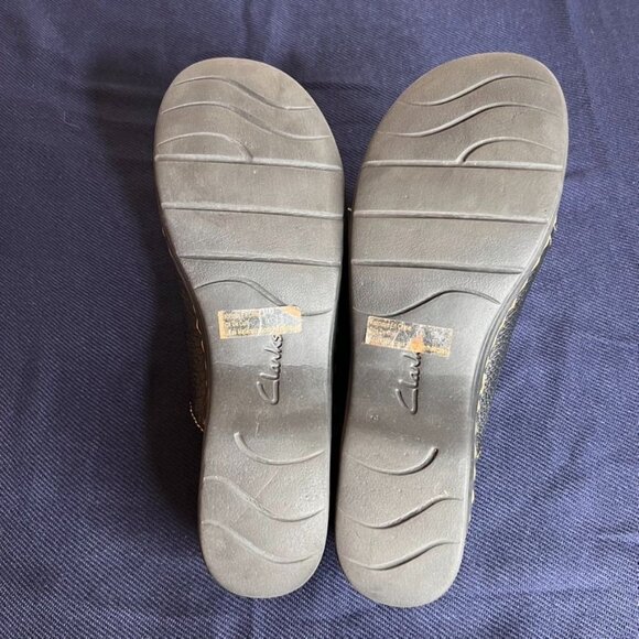 Clarks Bendables Black Leather Slip-On Mules With Button Detail Size 8.5M **READ - Picture 6 of 9